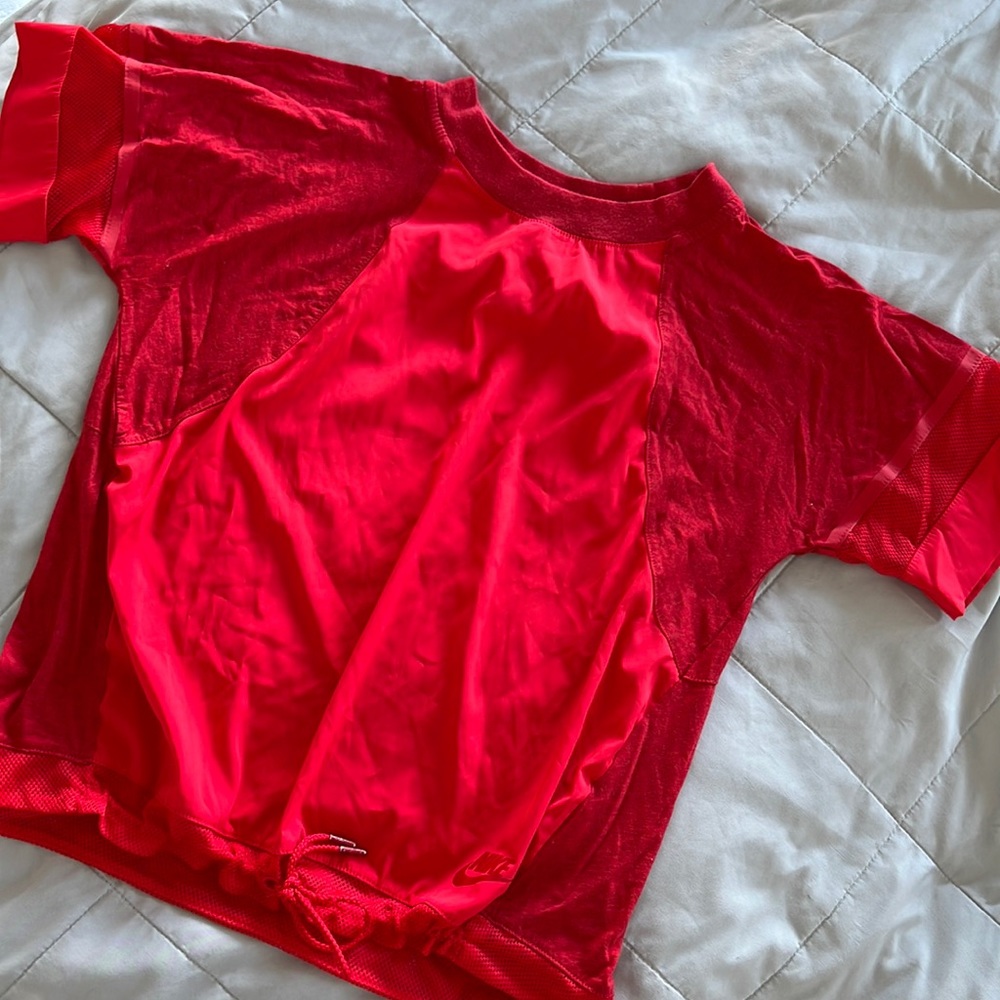 Nike loose fit top